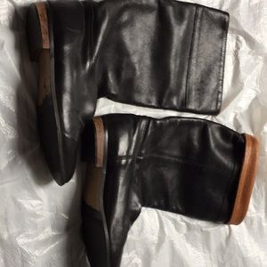 Eddie Bauer-Beautiful leather!